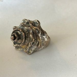 Vintage Lucky You Conch shell ring size 6.5‎
